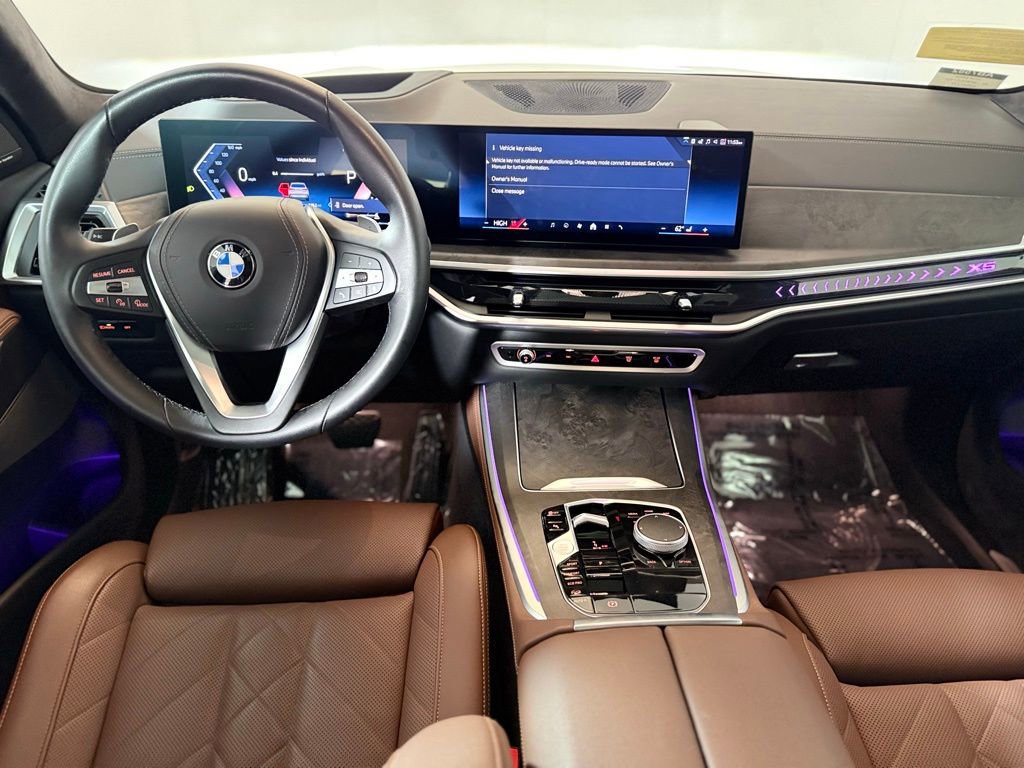 Used 2024 BMW X5 xDrive40i w/ Premium Package image 11