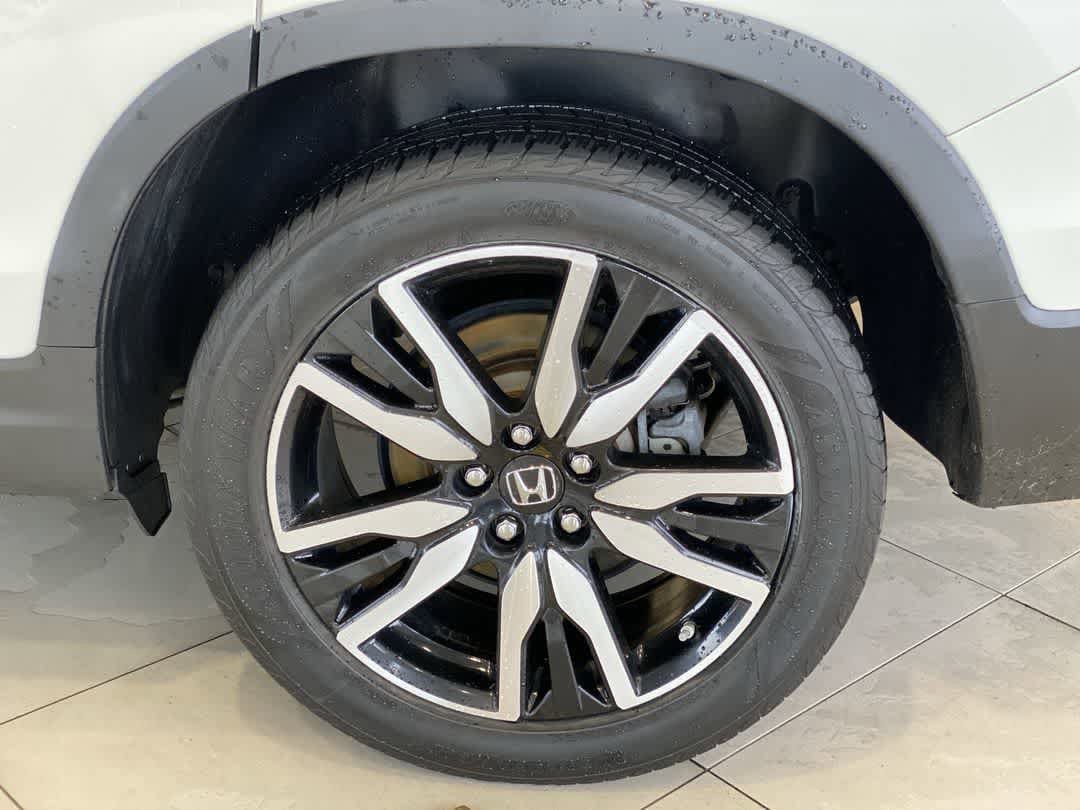 Used 2019 Honda Pilot Touring image 13