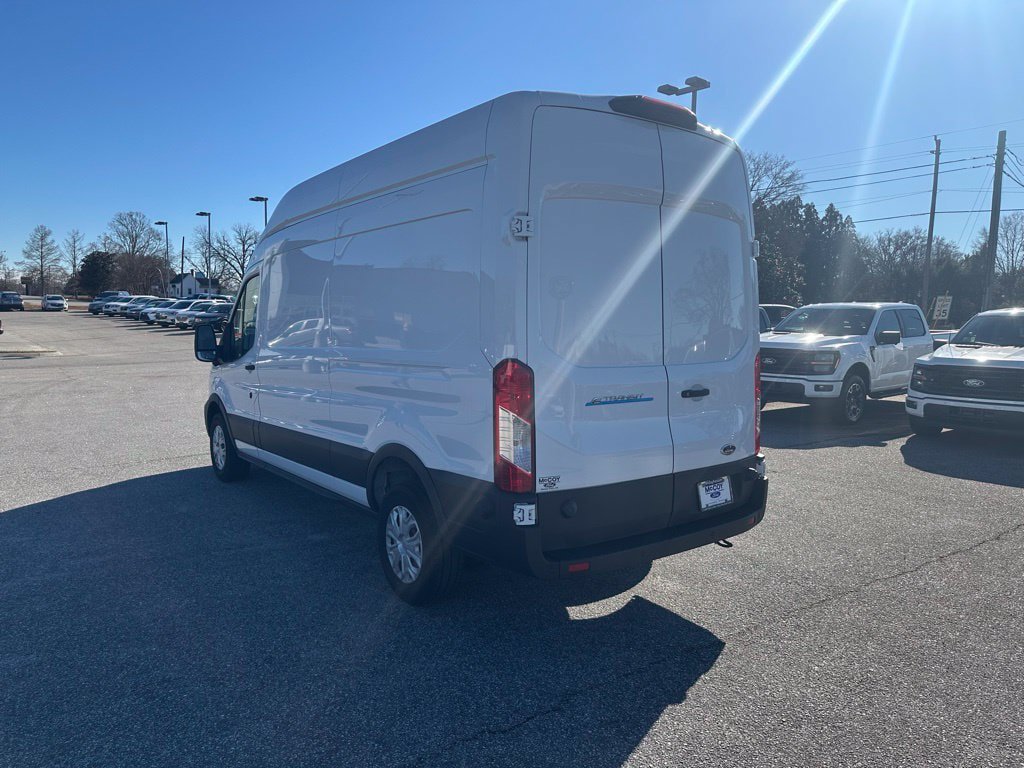 New 2023 Ford E-Transit 148 High Roof w/ Load Area Protection Package RWD image 3