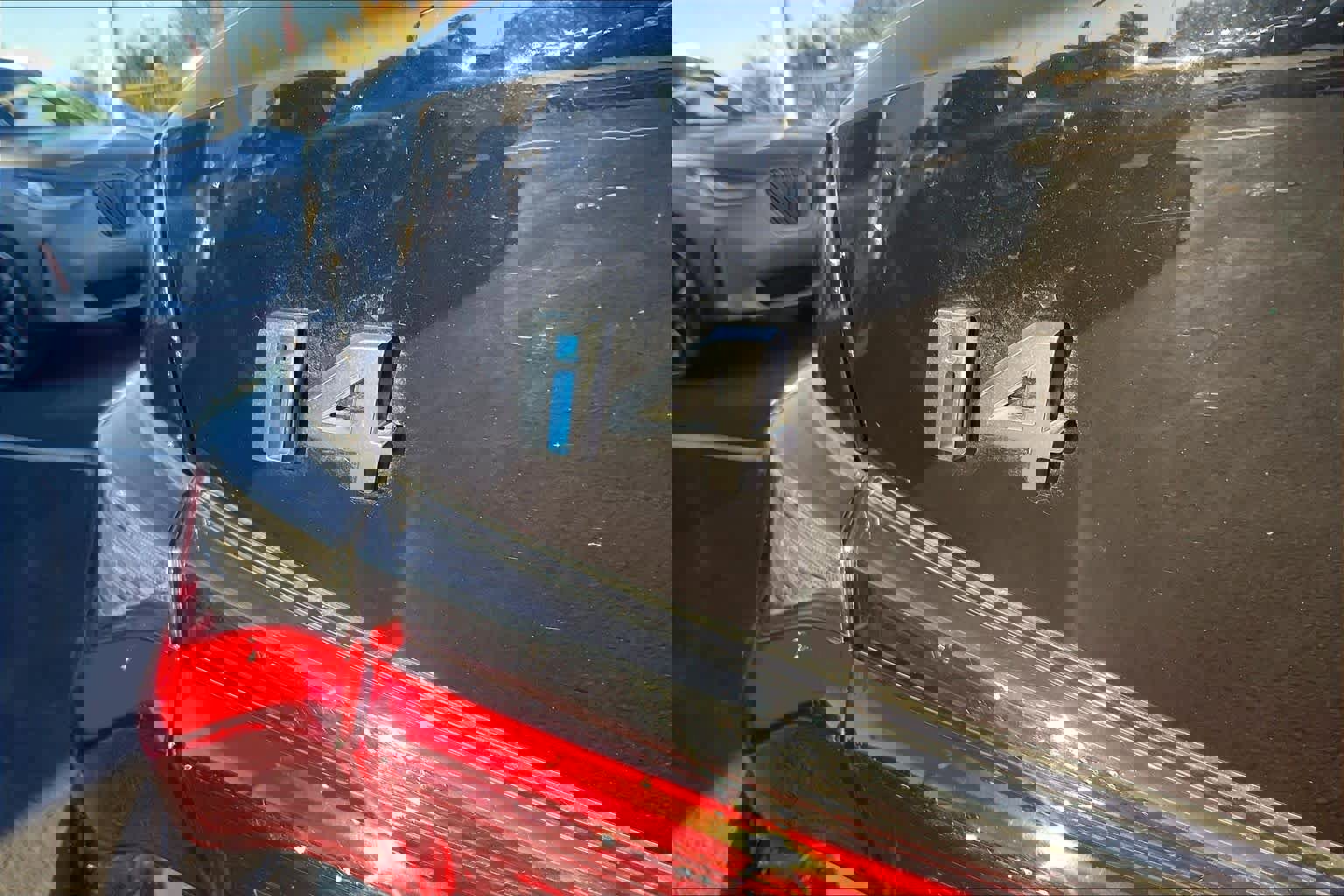 Used 2023 BMW i4 eDrive35 w/ Premium Package image 11