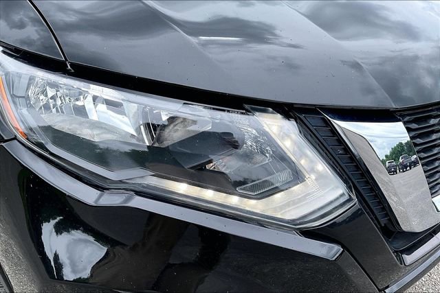 Used 2020 Nissan Rogue SV w/ Sun & Sound Touring Package FWD image 27