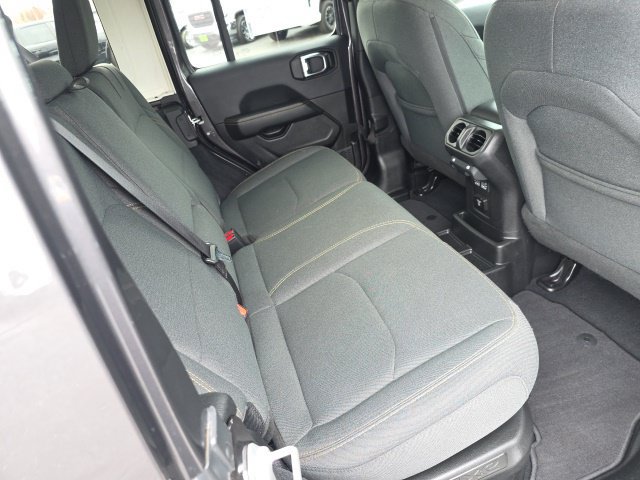 Used 2025 Jeep Wrangler Unlimited Sahara w/ Safety Group AWD/4WD image 48