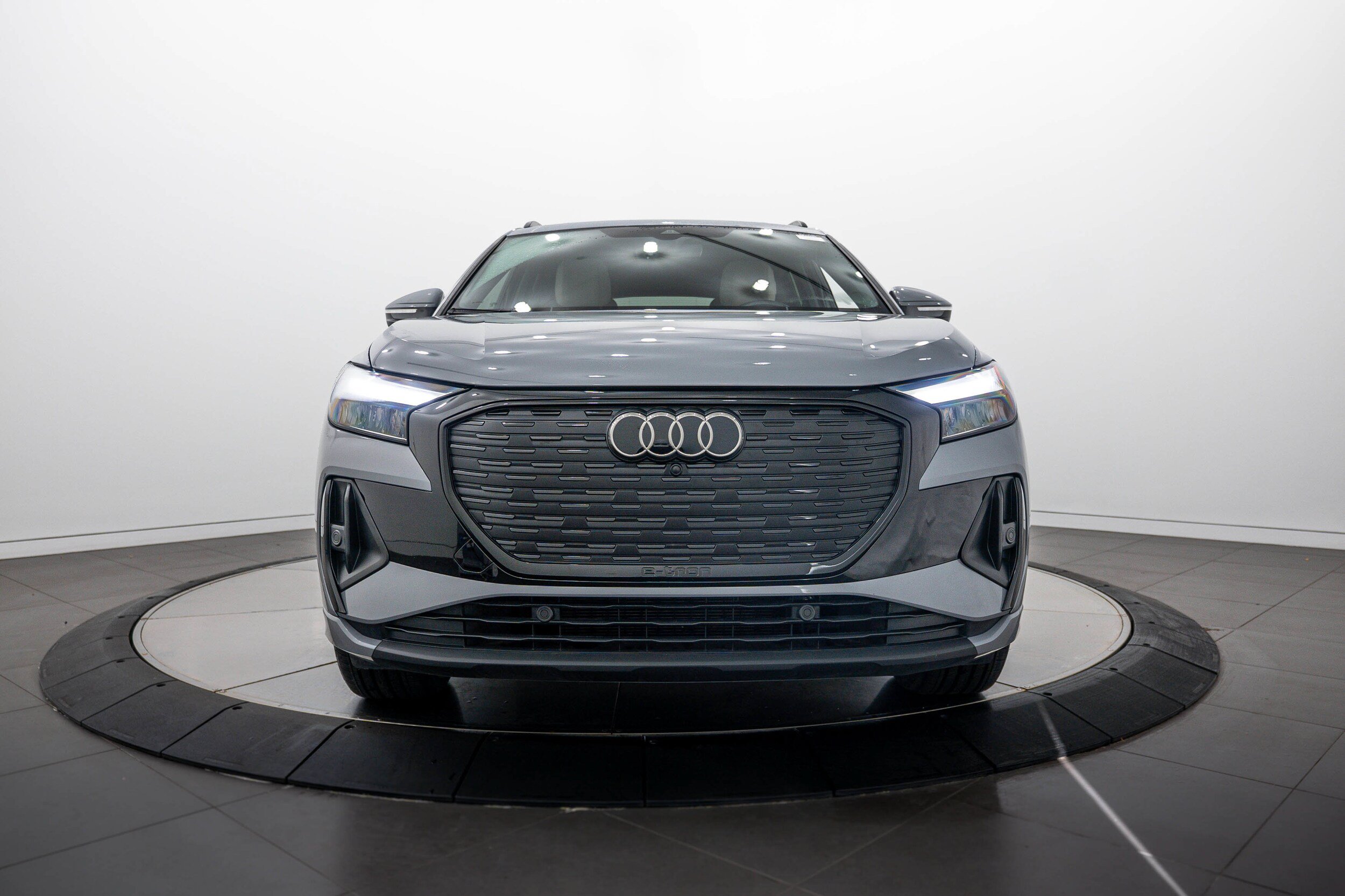 Certified 2024 Audi Q4 e-tron Premium Plus w/ Premium Plus AWD/4WD image 20