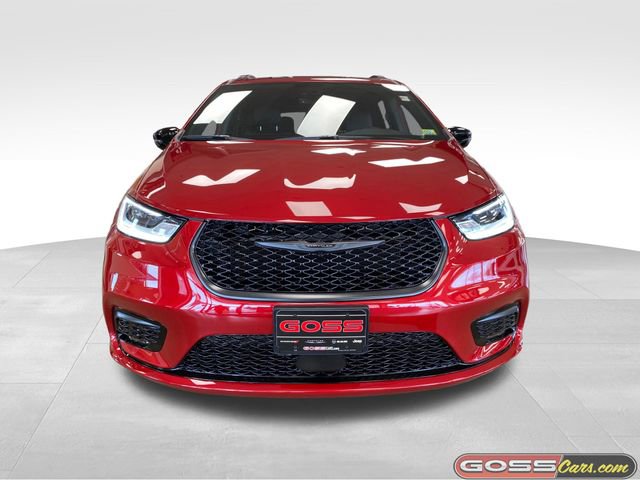 New 2026 Chrysler Pacifica Select image 2