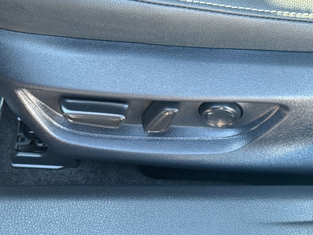 Used 2026 Toyota Camry SE w/ Convenience Package image 47