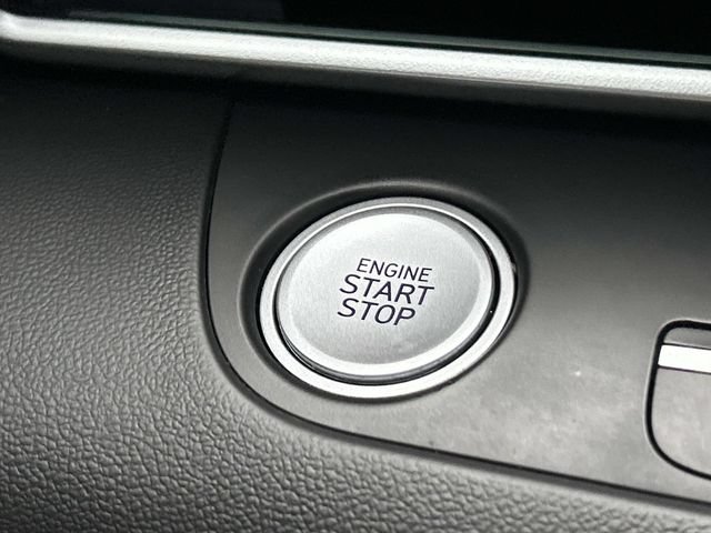 Certified 2024 Hyundai Elantra SEL FWD image 22