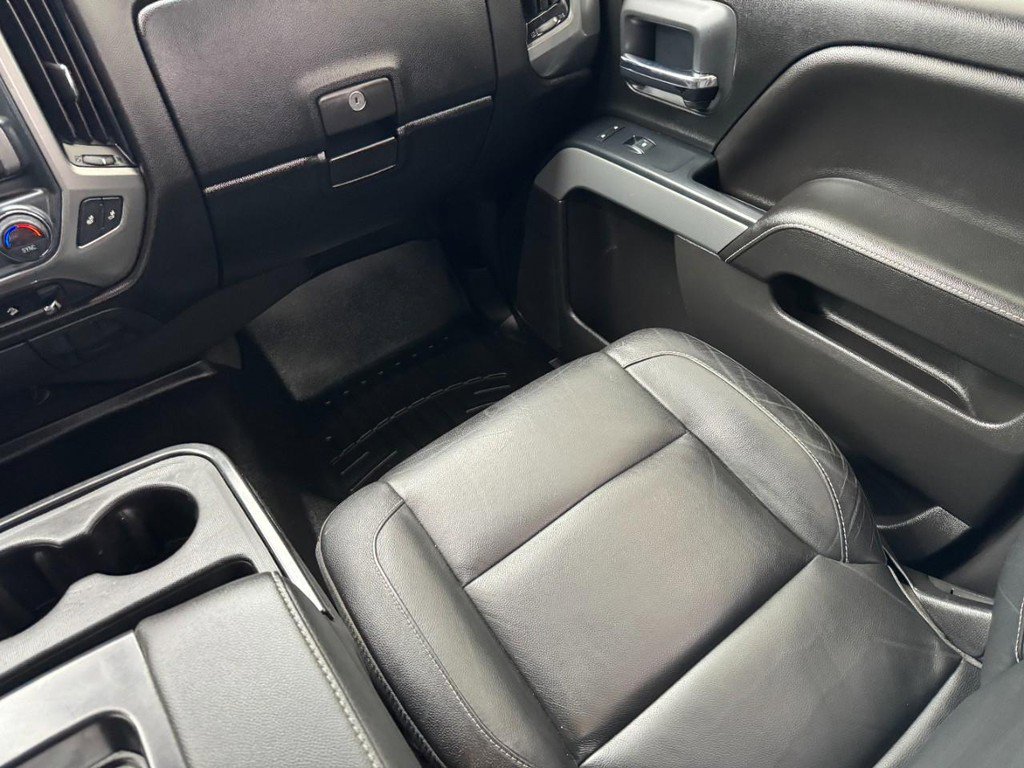 Used 2018 Chevrolet Silverado 1500 LT w/ All Star Edition image 17