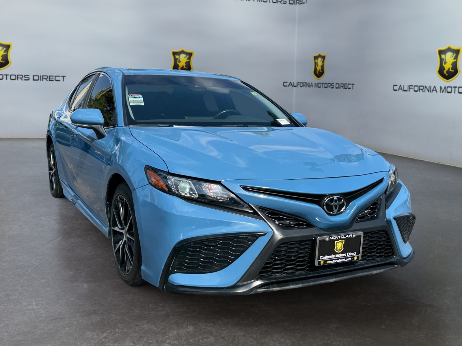 Used 2023 Toyota Camry SE FWD image 7
