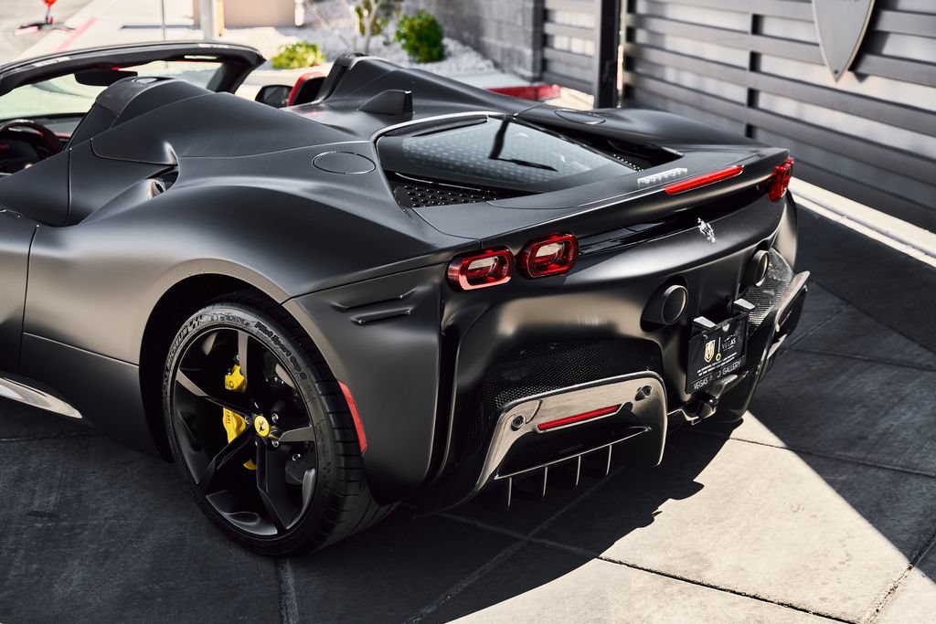 Used 2024 Ferrari SF90 Spider AWD/4WD image 12