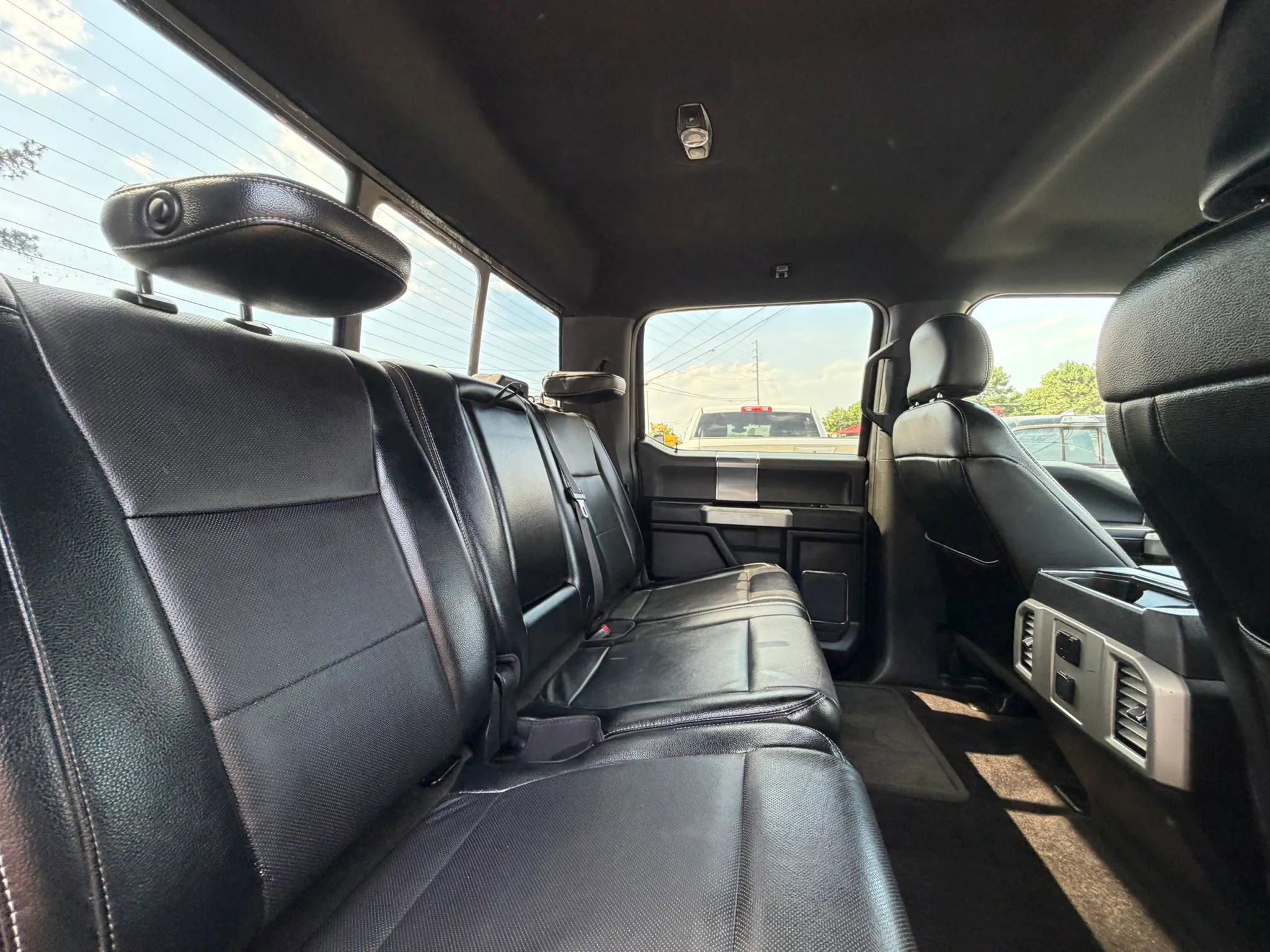 Used 2015 Ford F150 Lariat AWD/4WD image 22