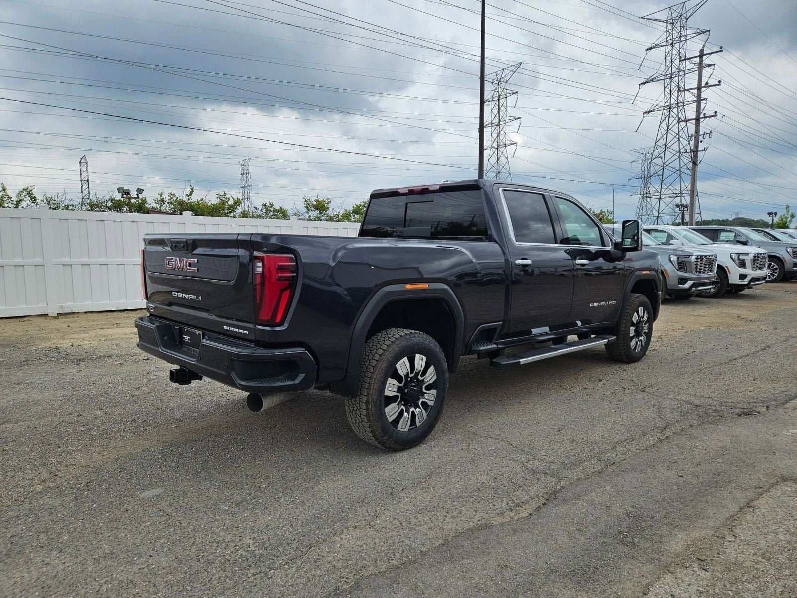 New 2026 GMC Sierra 3500 Denali w/ Technology Package AWD/4WD image 6