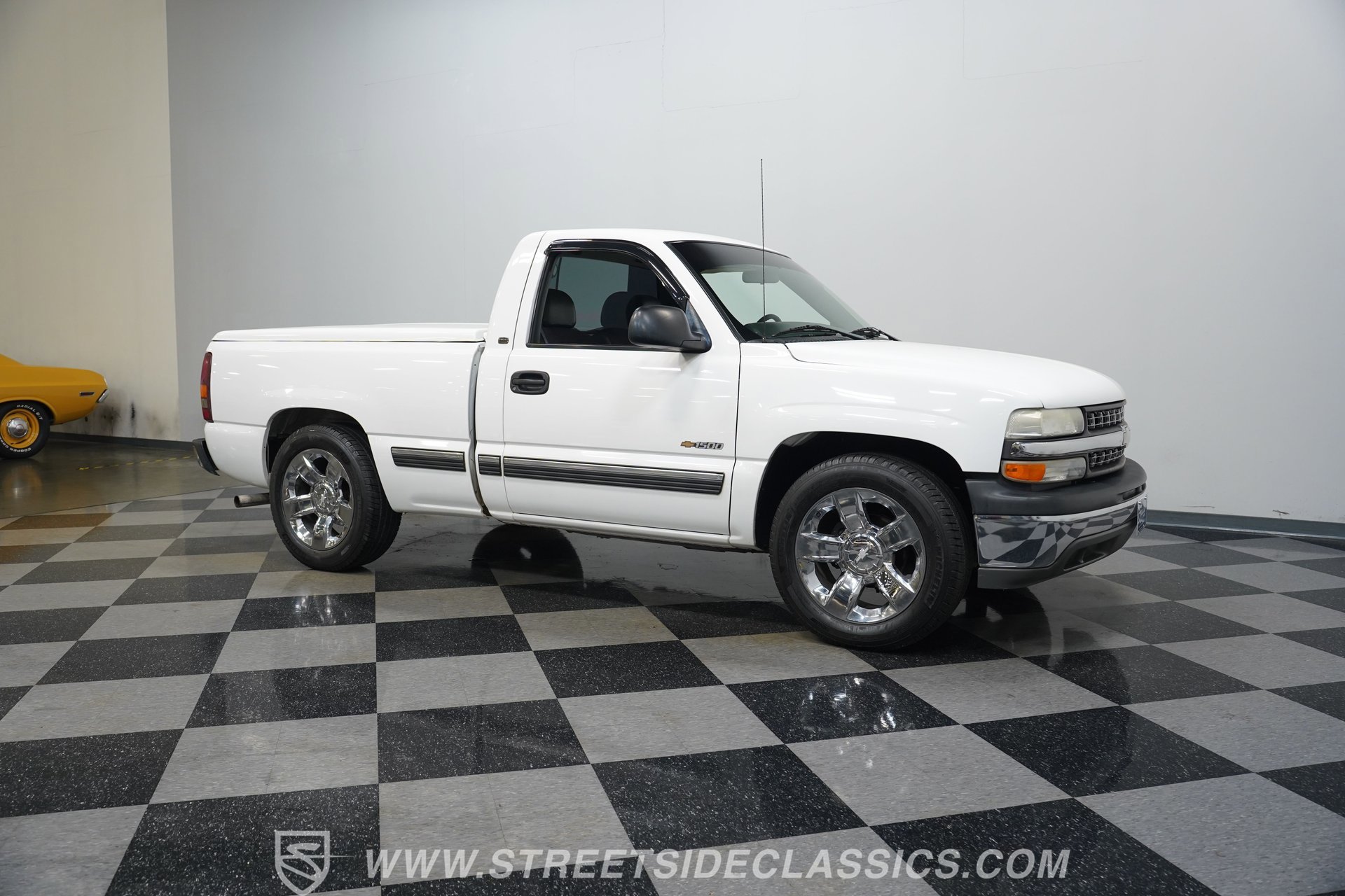 Used 2002 Chevrolet Silverado 1500 2WD Regular Cab image 15
