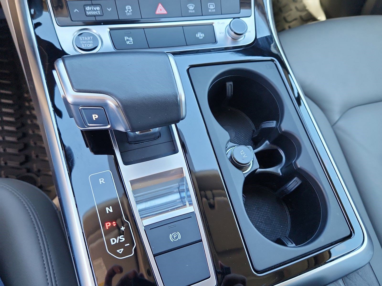 Used 2022 Audi Q7 2.0T Premium w/ Convenience Package image 24