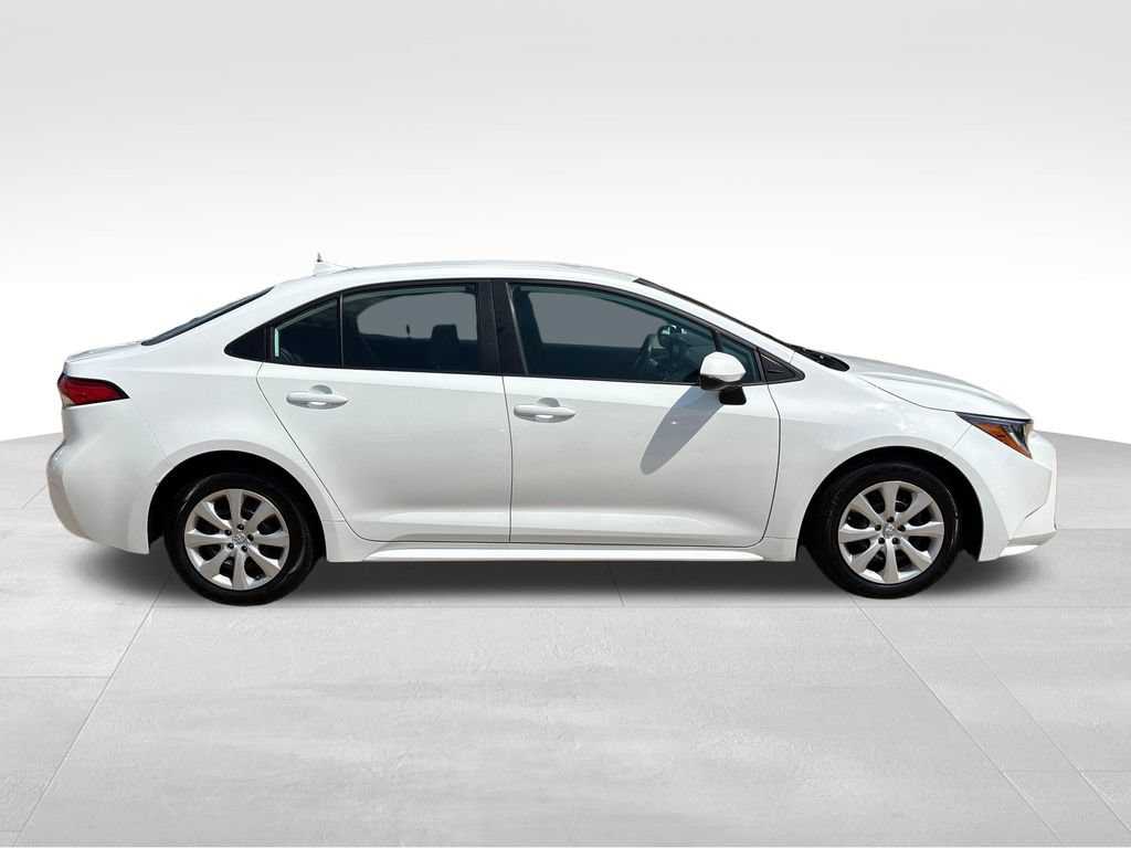 Used 2024 Toyota Corolla LE FWD image 7