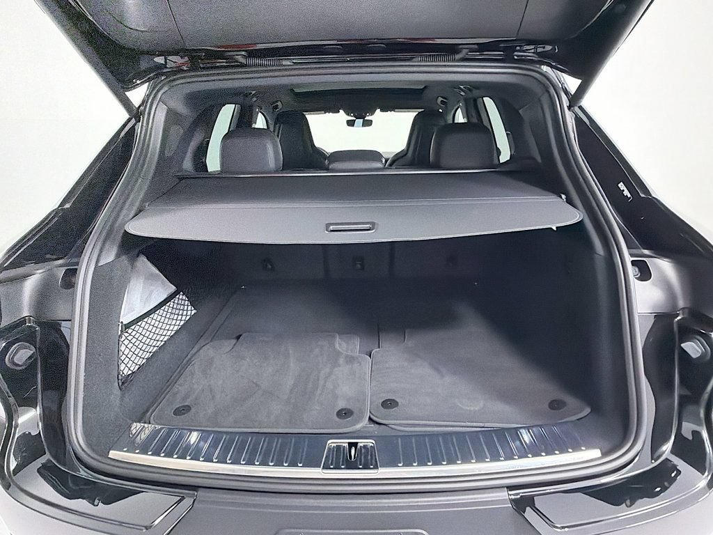 Certified 2025 Porsche Cayenne S AWD/4WD image 30