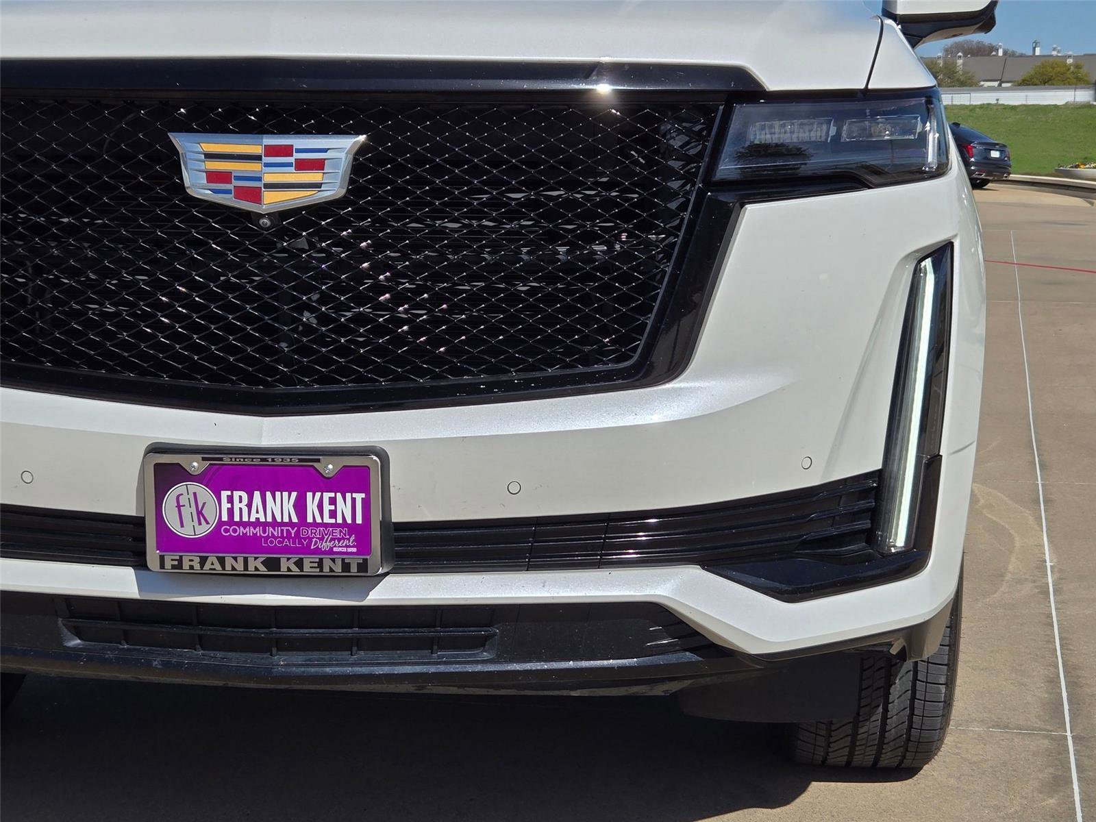 Used 2023 Cadillac Escalade Sport w/ Touring Package image 6