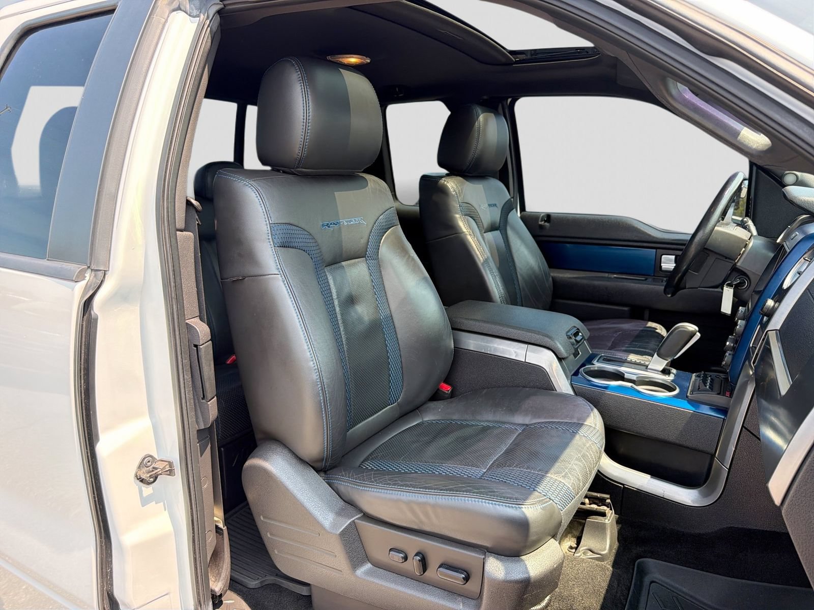Used 2013 Ford F150 Raptor w/ Luxury Equipment Group AWD/4WD image 27