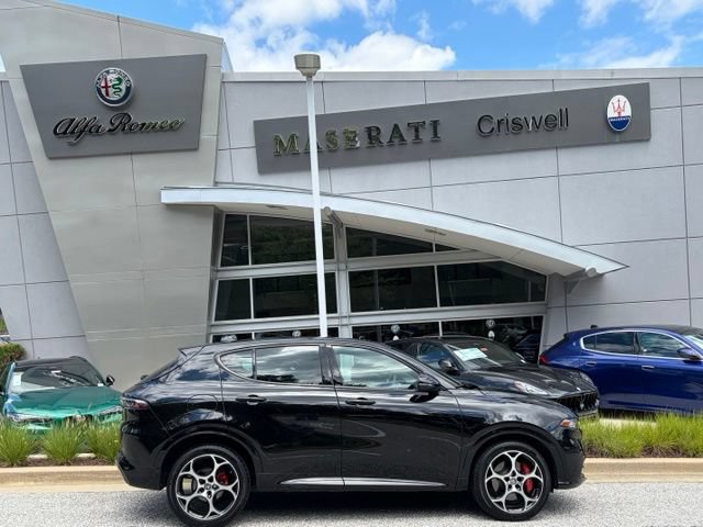 Used 2025 Alfa Romeo Tonale w/ Premium Package AWD/4WD image 4
