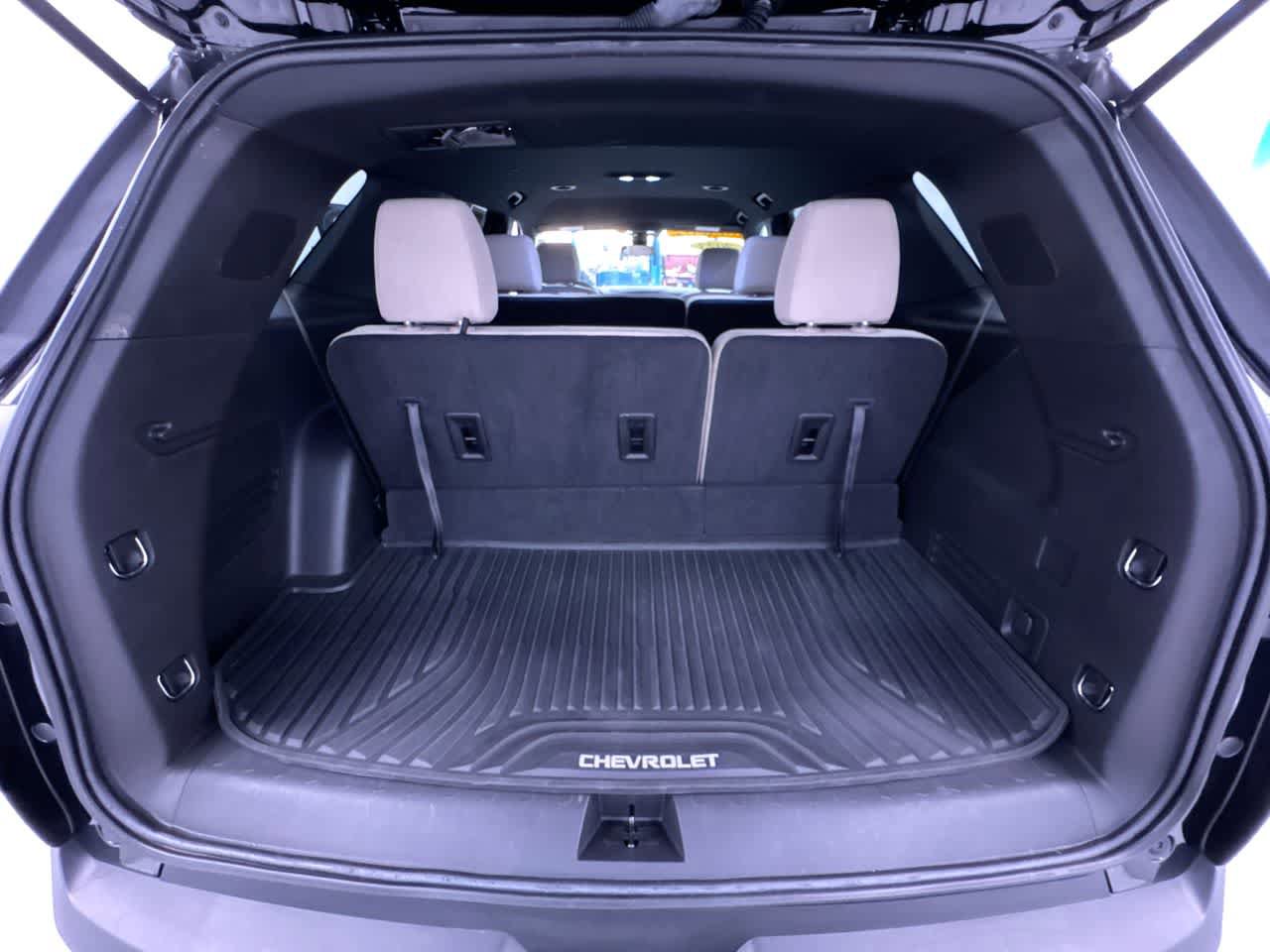 Used 2023 Chevrolet Traverse LS FWD image 43