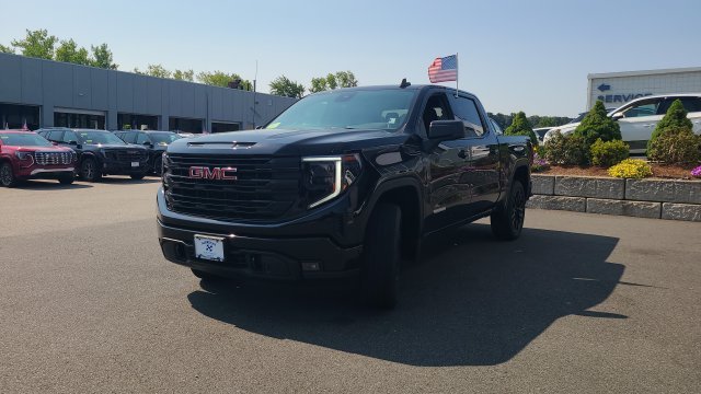 New 2026 GMC Sierra 1500 Elevation w/ LPO, Elevation Black Package AWD/4WD image 3