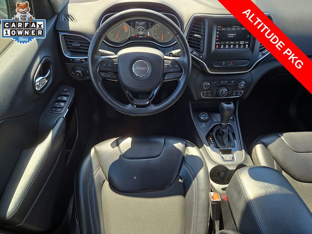 Used 2020 Jeep Cherokee Latitude Plus image 11