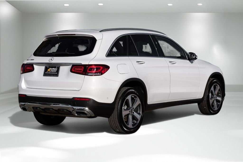 Used 2022 Mercedes-Benz GLC 300 w/ Premium Package Lite image 8