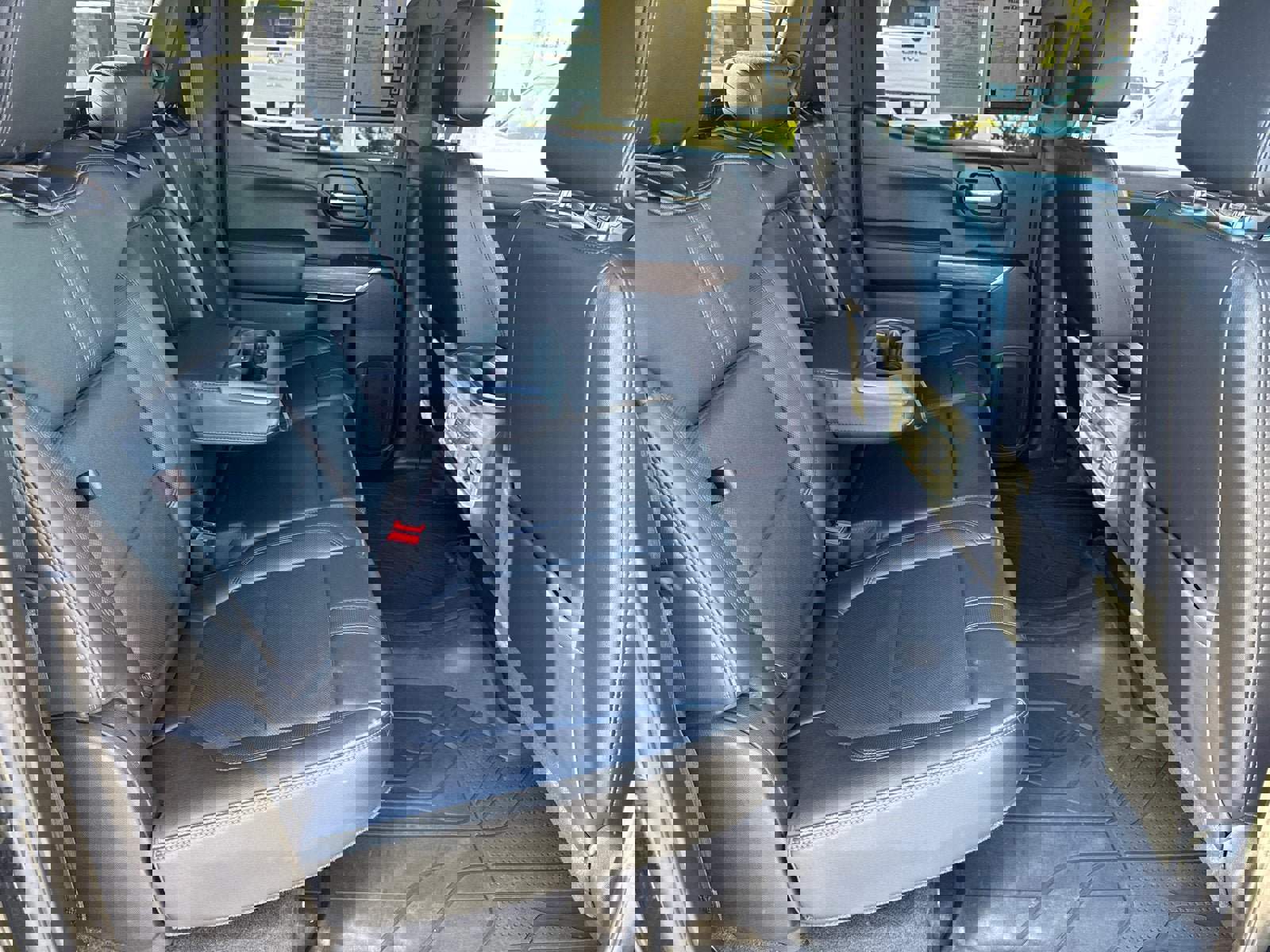 Certified 2021 Chevrolet Silverado 1500 High Country w/ Technology Package image 17