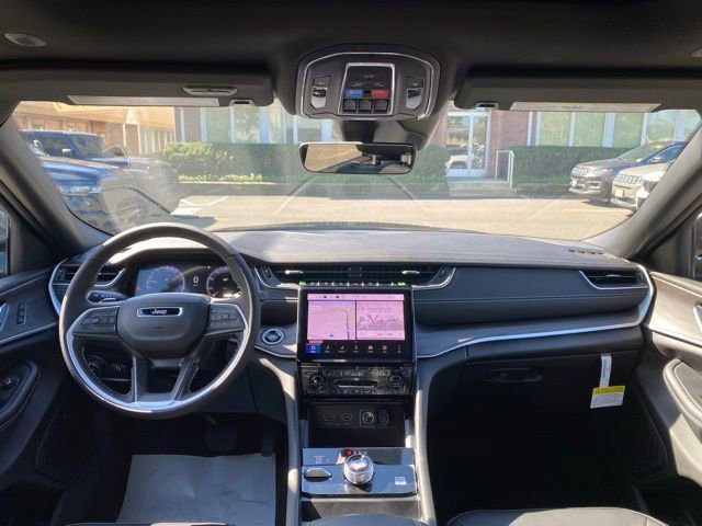 New 2025 Jeep Grand Cherokee L Limited w/ Black Appearance Package image 23