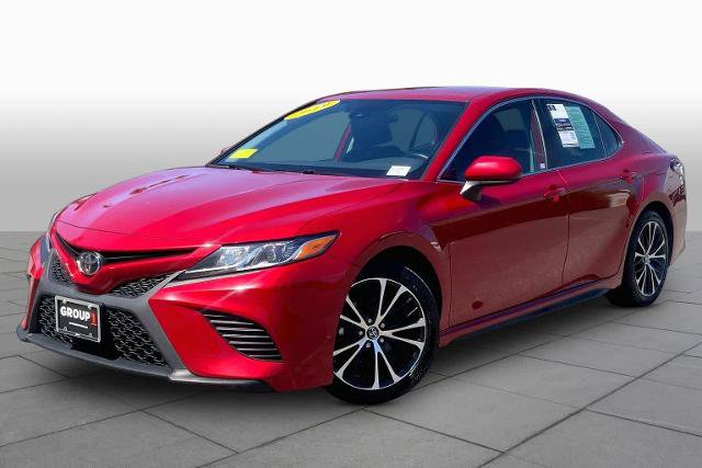 Used 2019 Toyota Camry SE FWD image 2
