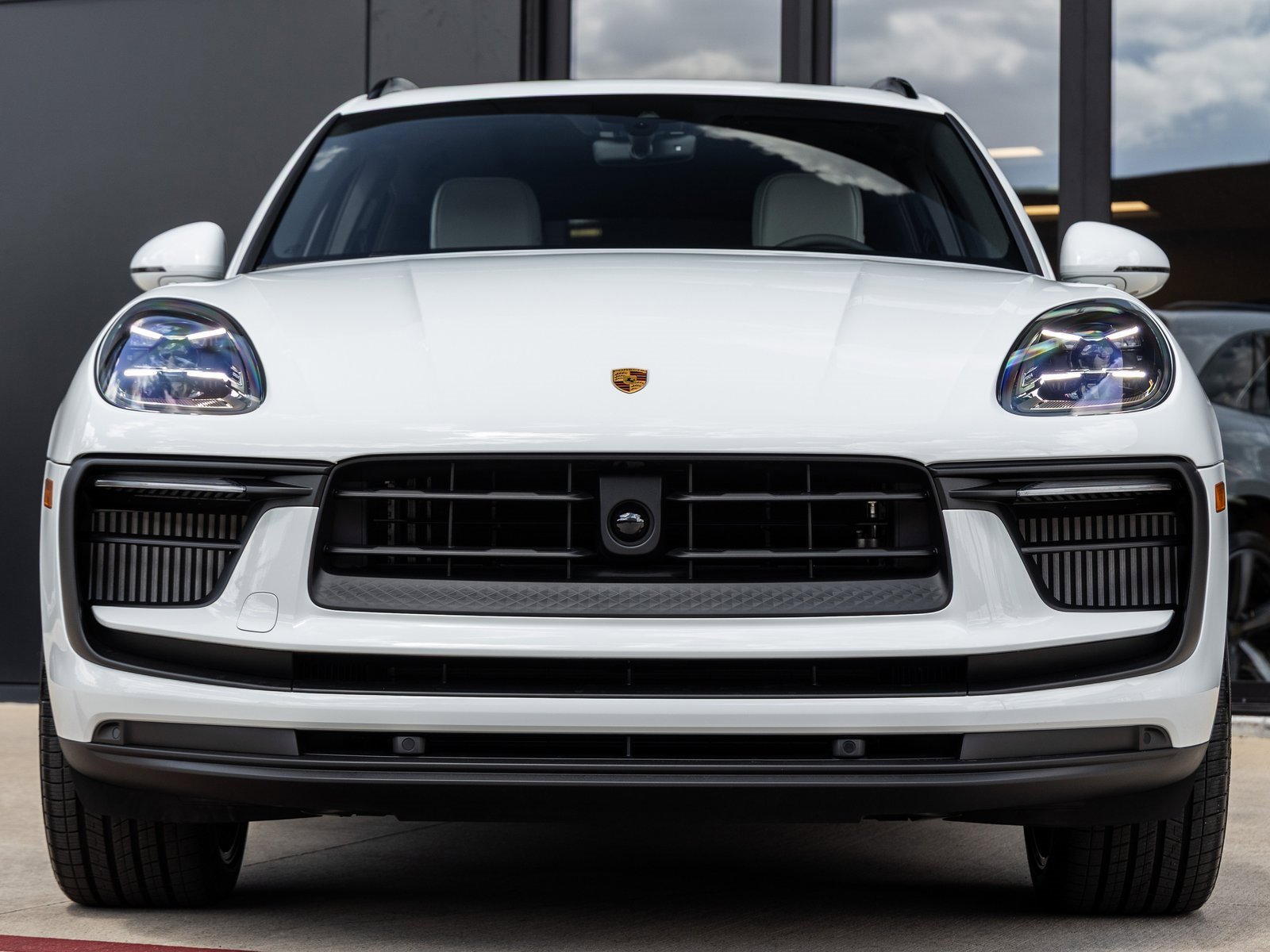 New 2026 Porsche Macan S image 8