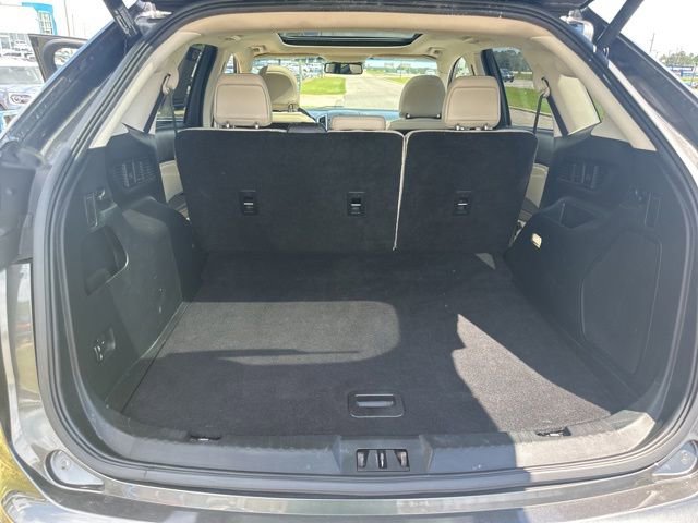 Used 2019 Ford Edge Titanium w/ Equipment Group 301A FWD image 26