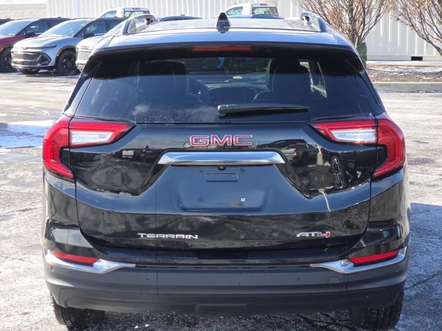 Used 2022 GMC Terrain AT4 image 22
