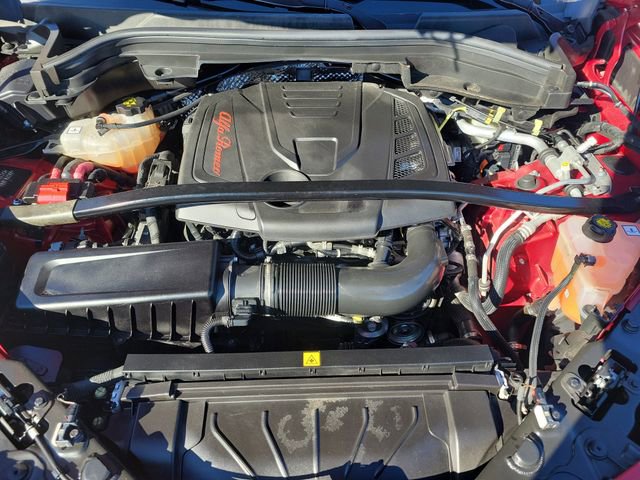 Used 2019 Alfa Romeo Stelvio image 28
