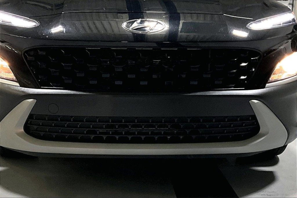 Used 2023 Hyundai Kona SE image 27