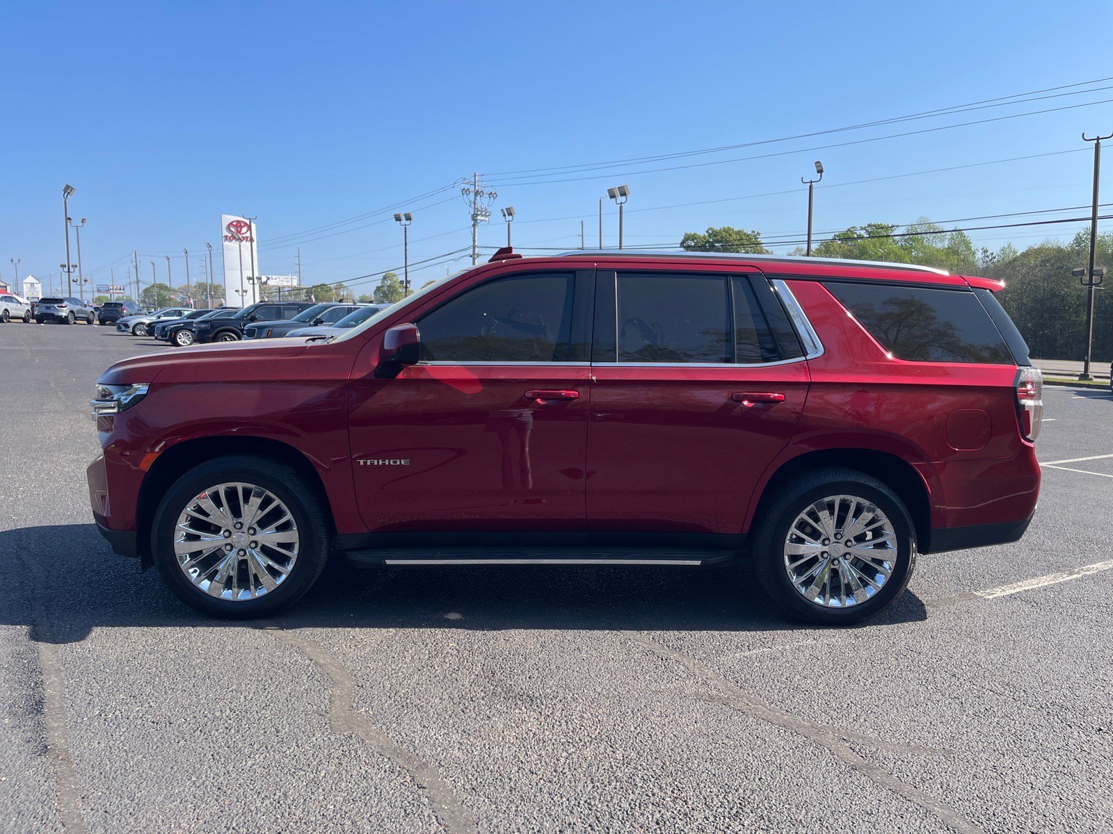 Used 2021 Chevrolet Tahoe LT RWD image 13