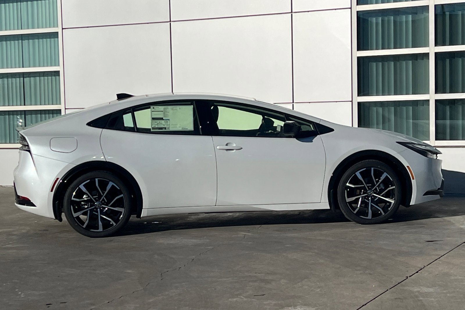 New 2026 Toyota Prius Plug-In Hybrid image 3