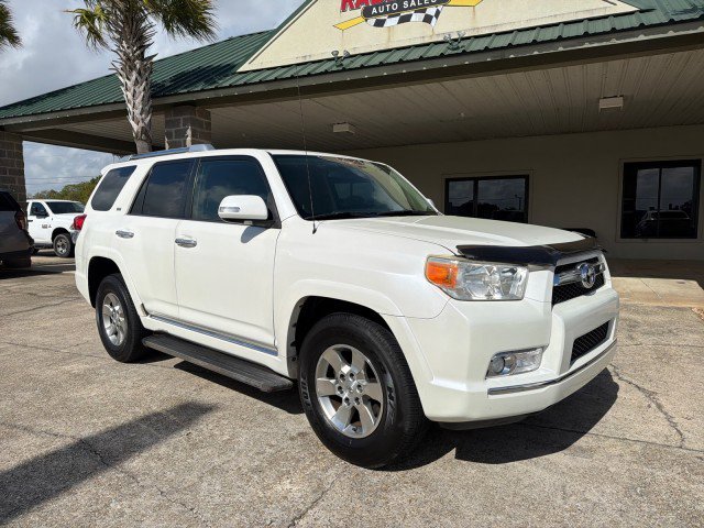 Used 2011 Toyota 4Runner SR5 image 3