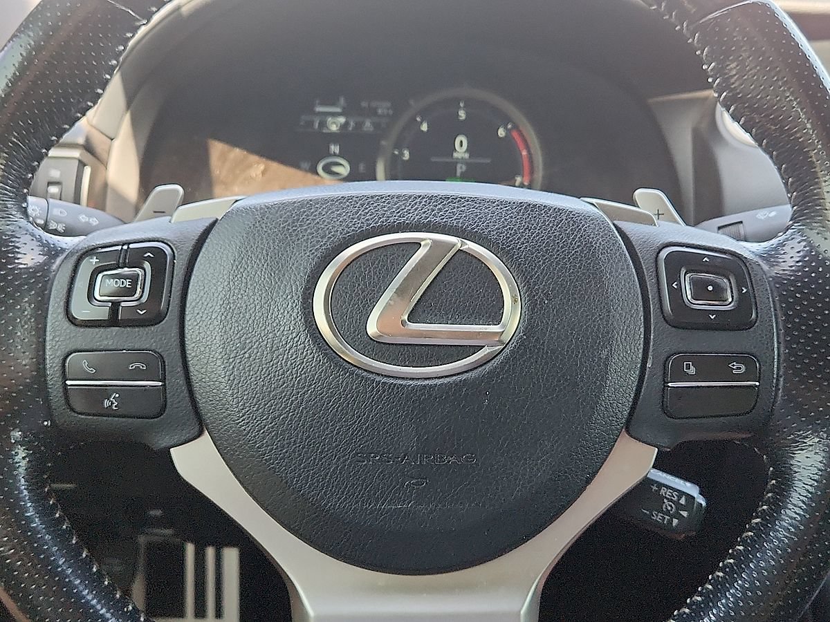 Used 2016 Lexus RC 200t RWD image 11