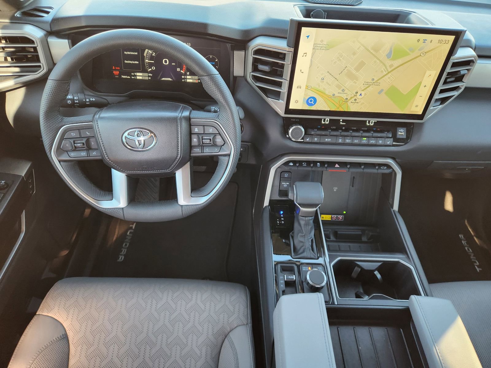 Used 2025 Toyota Tundra Limited image 27