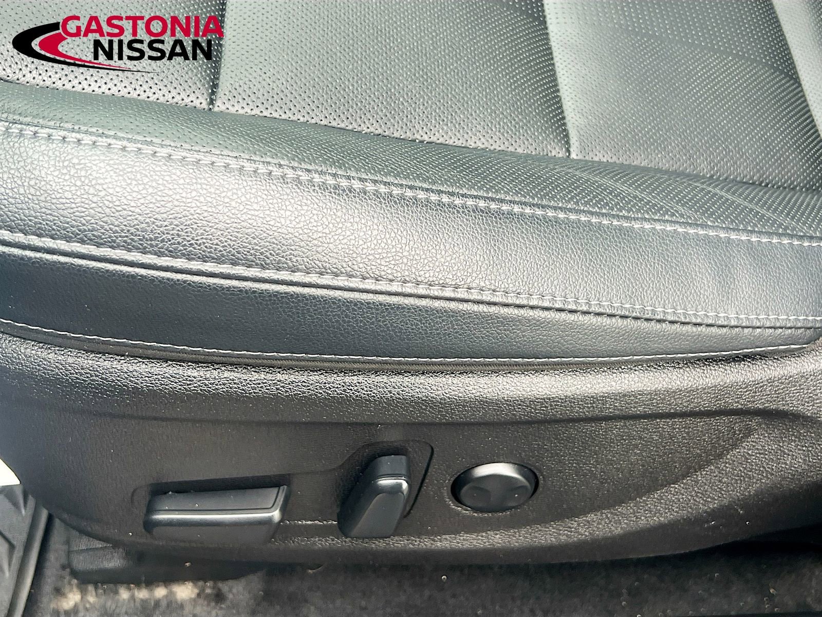 Used 2022 Kia Telluride EX image 26