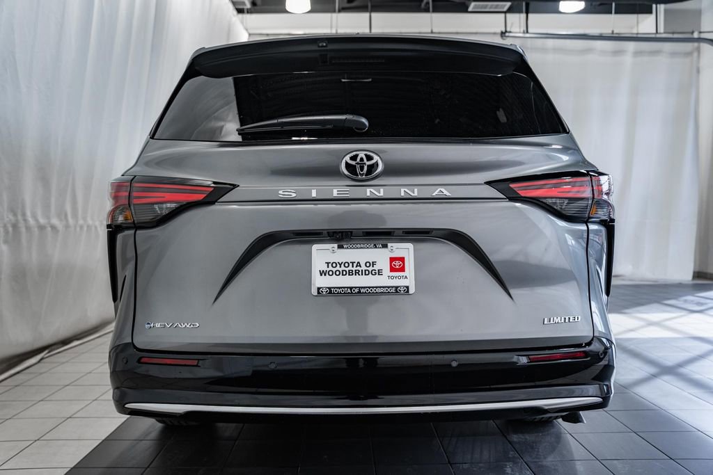 New 2026 Toyota Sienna Limited image 5