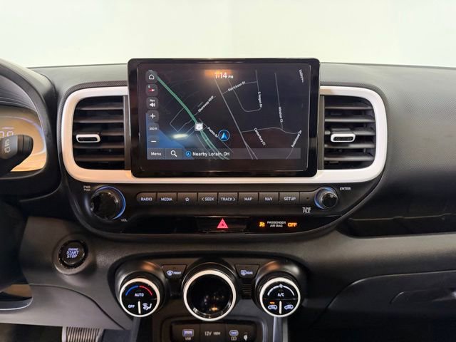 Used 2023 Hyundai Venue Limited FWD image 35