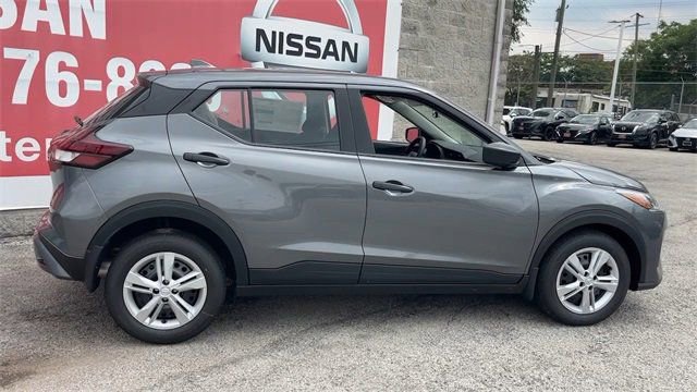 New 2025 Nissan Kicks Play S image 4