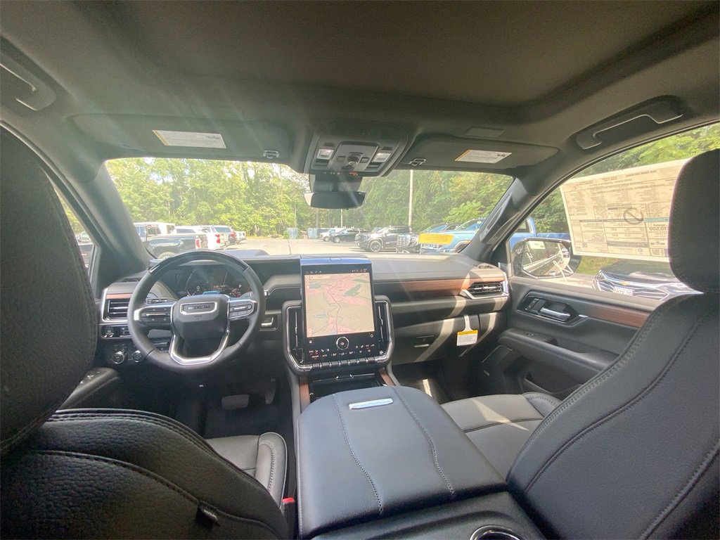 New 2025 GMC Yukon Denali w/ Denali Reserve Package image 23