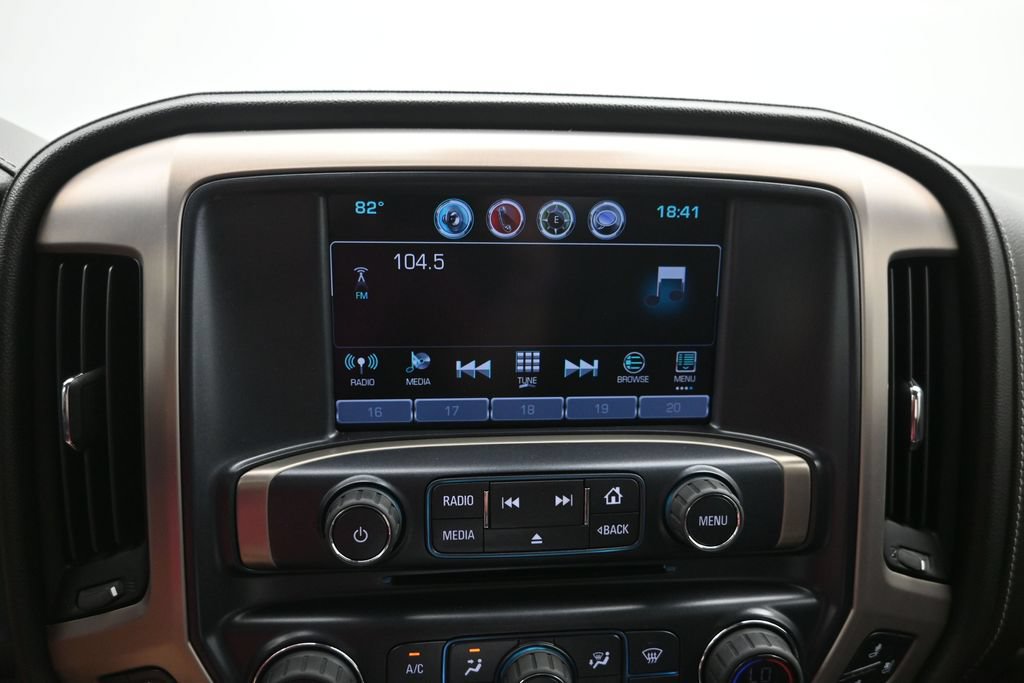 Used 2018 GMC Sierra 3500 Denali w/ Duramax Plus Package AWD/4WD image 17