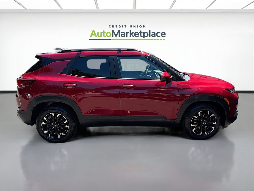 Used 2021 Chevrolet TrailBlazer LT w/ Convenience Package FWD image 8