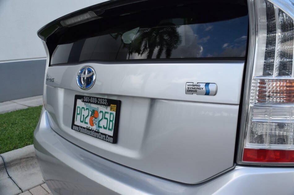 Used 2010 Toyota Prius Two FWD image 25