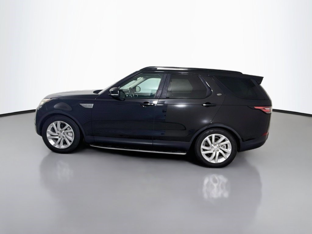 Used 2018 Land Rover Discovery HSE AWD/4WD image 6