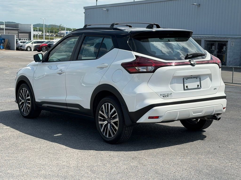 Used 2024 Nissan Kicks SR w/ Interior Electronics Package image 7