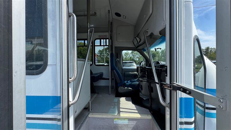 Used 2014 Ford E-450 and Econoline 450 Super Duty w/ Shuttle Bus Prep Package RWD image 33